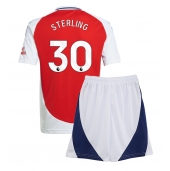 Arsenal Raheem Sterling #30 Hjemmebanetrøje Børn 2024-25 Kortærmet (+ Korte bukser)