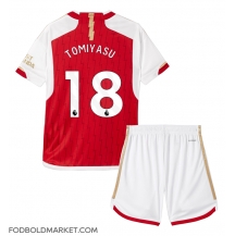 Arsenal Takehiro Tomiyasu #18 Hjemmebanetrøje Børn 2023-24 Kortærmet (+ Korte bukser)