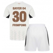 Bayer Leverkusen Jeremie Frimpong #30 Udebanetrøje Børn 2024-25 Kortærmet (+ Korte bukser)