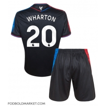 Crystal Palace Adam Wharton #20 Tredjetrøje Børn 2024-25 Kortærmet (+ Korte bukser)