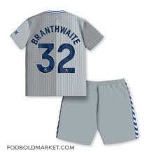 Everton Jarrad Branthwaite #32 Tredjetrøje Børn 2023-24 Kortærmet (+ Korte bukser)