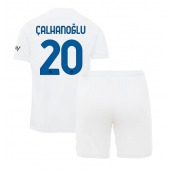 Inter Milan Hakan Calhanoglu #20 Udebanetrøje Børn 2023-24 Kortærmet (+ Korte bukser)