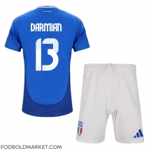 Italien Matteo Darmian #13 Hjemmebanetrøje Børn EM 2024 Kortærmet (+ Korte bukser)