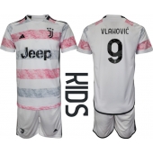 Juventus Dusan Vlahovic #9 Udebanetrøje Børn 2023-24 Kortærmet (+ Korte bukser)