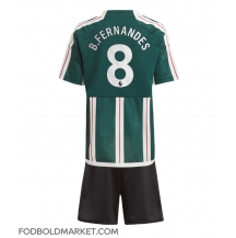 Manchester United Bruno Fernandes #8 Udebanetrøje Børn 2023-24 Kortærmet (+ Korte bukser)