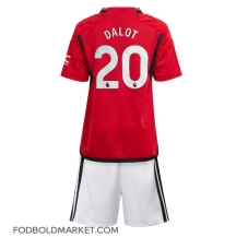 Manchester United Diogo Dalot #20 Hjemmebanetrøje Børn 2023-24 Kortærmet (+ Korte bukser)