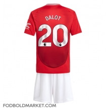 Manchester United Diogo Dalot #20 Hjemmebanetrøje Børn 2024-25 Kortærmet (+ Korte bukser)