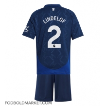 Manchester United Victor Lindelof #2 Udebanetrøje Børn 2024-25 Kortærmet (+ Korte bukser)