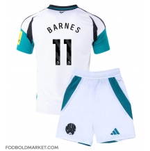 Newcastle United Harvey Barnes #11 Tredjetrøje Børn 2024-25 Kortærmet (+ Korte bukser)