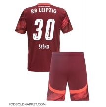 RB Leipzig Benjamin Sesko #30 Udebanetrøje Børn 2024-25 Kortærmet (+ Korte bukser)