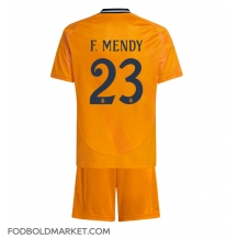 Real Madrid Ferland Mendy #23 Udebanetrøje Børn 2024-25 Kortærmet (+ Korte bukser)