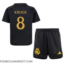 Real Madrid Toni Kroos #8 Tredjetrøje Børn 2023-24 Kortærmet (+ Korte bukser)